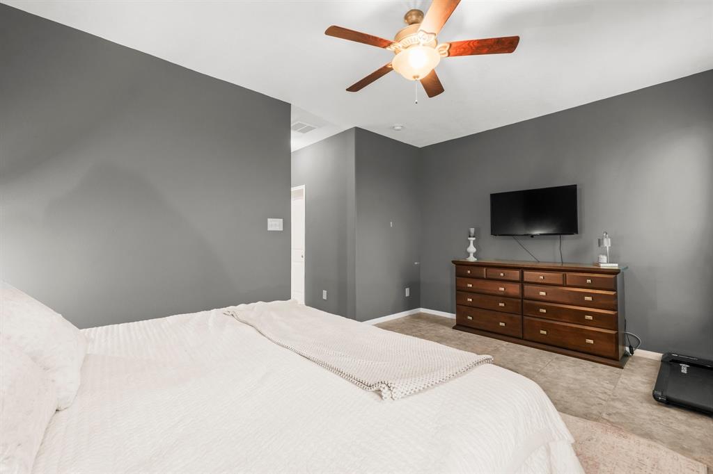 18342 Tacoma Ridge Drive, Tomball, Texas image 16