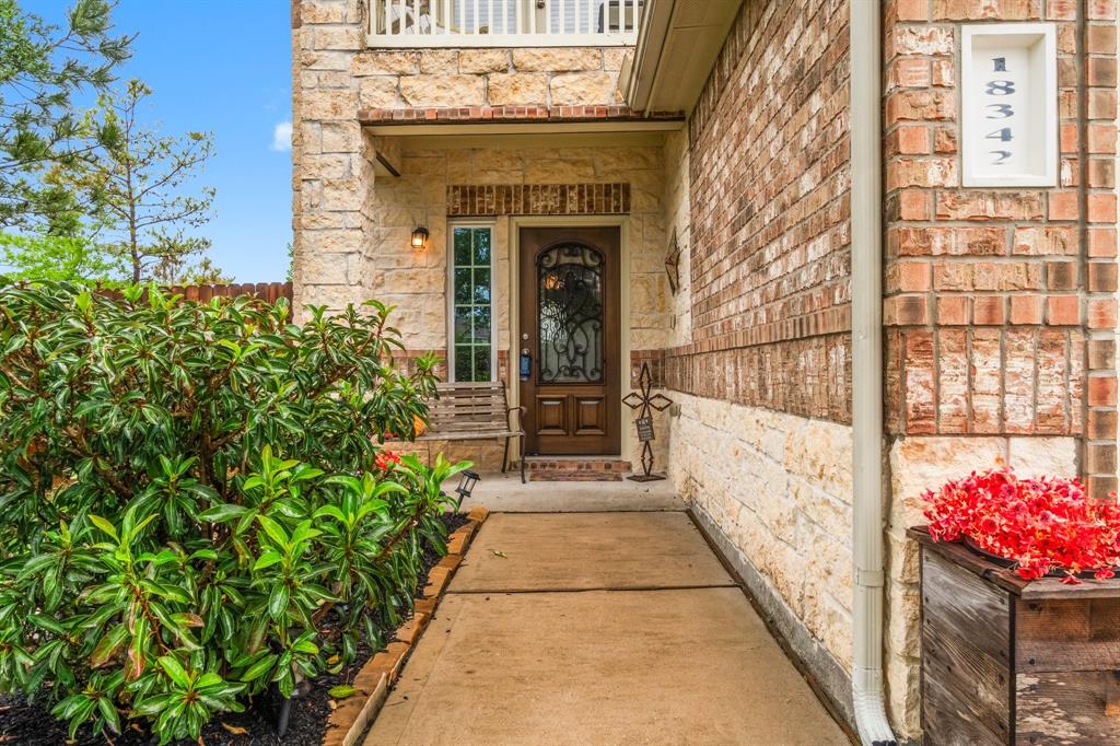 18342 Tacoma Ridge Drive, Tomball, Texas image 1