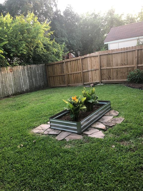 824 Sledge Street, Houston, Texas image 33