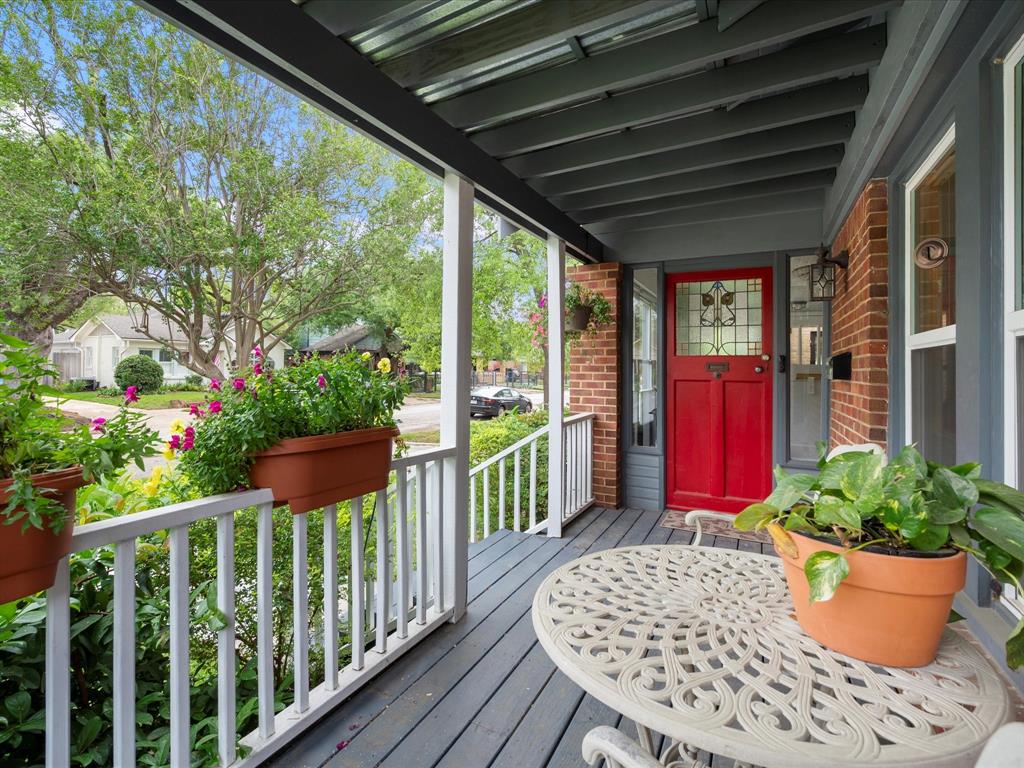 824 Sledge Street, Houston, Texas image 4
