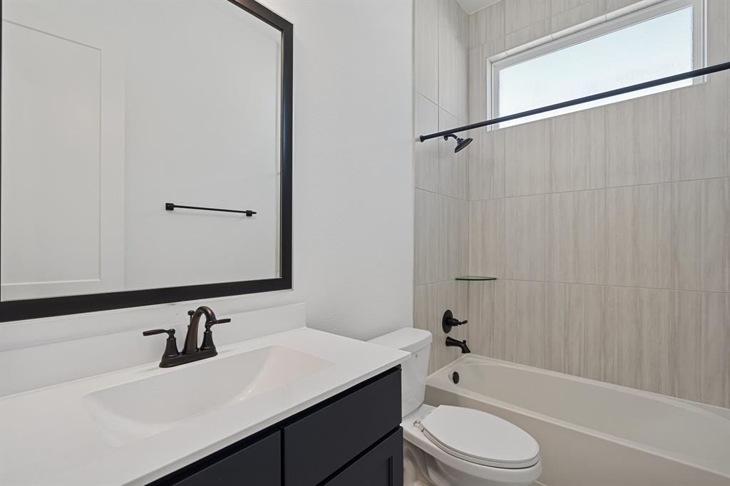 429 Sprigtail Drive, Katy, Texas image 14