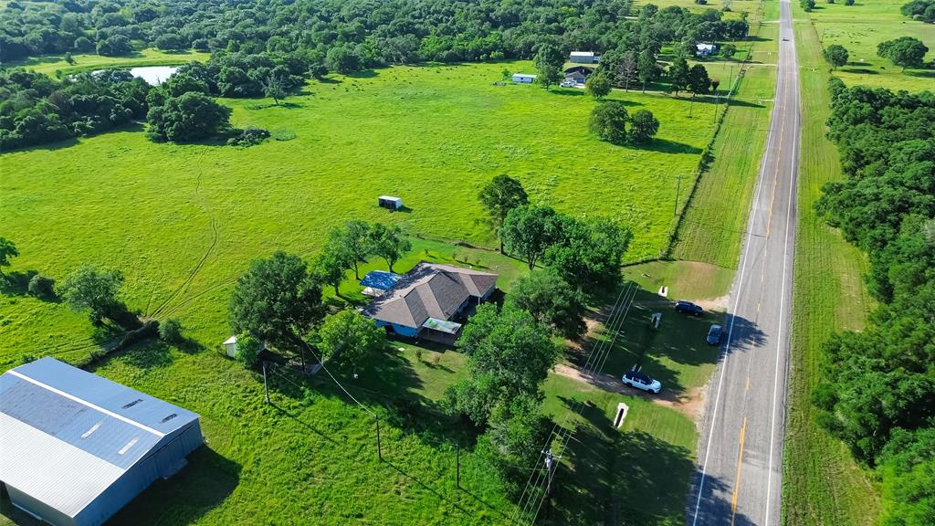 1252 Fm-2437 Rd, Sheridan, Texas image 3