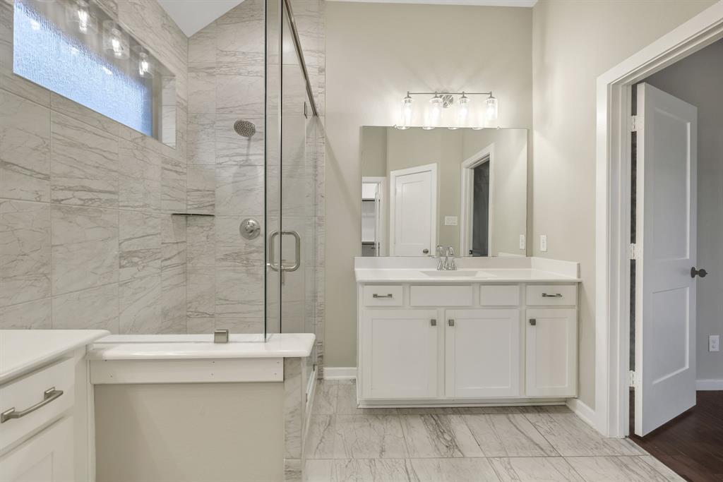 7011 Winterberry Glen Lane, Katy, Texas image 18