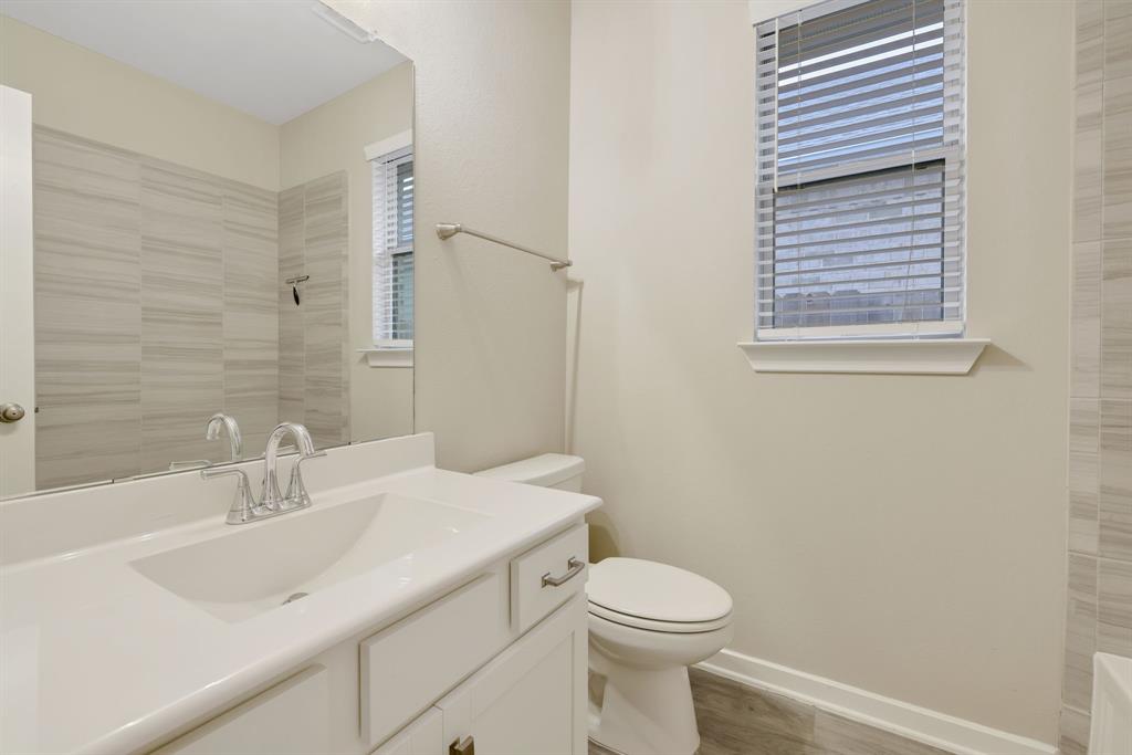 7011 Winterberry Glen Lane, Katy, Texas image 25