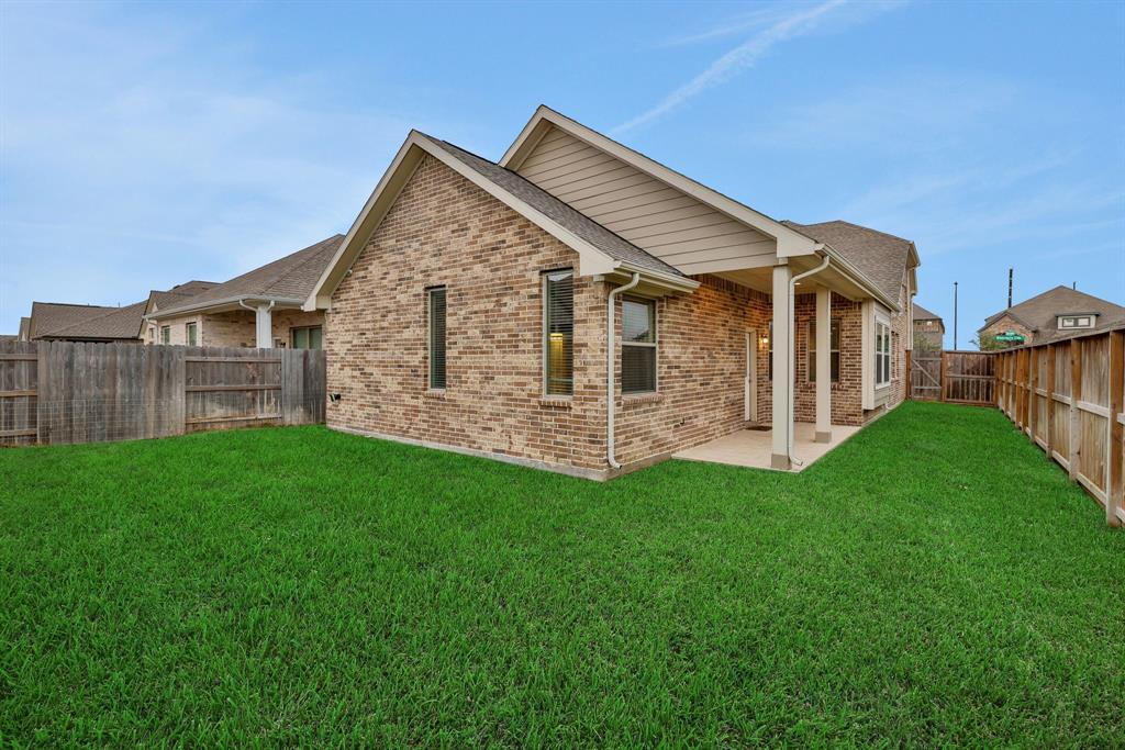 7011 Winterberry Glen Lane, Katy, Texas image 35