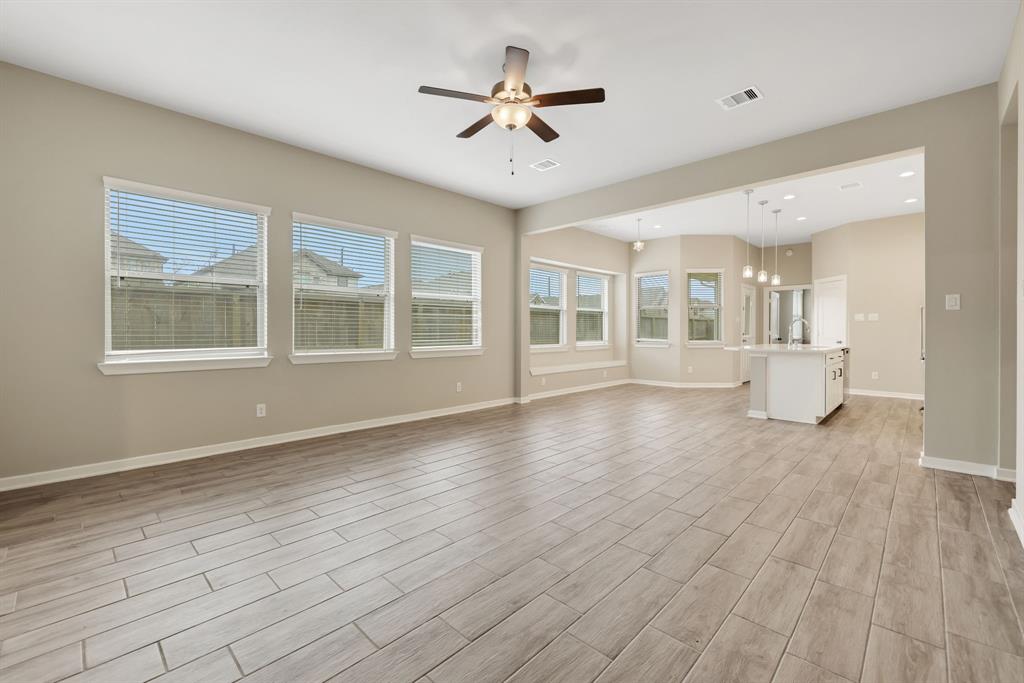 7011 Winterberry Glen Lane
