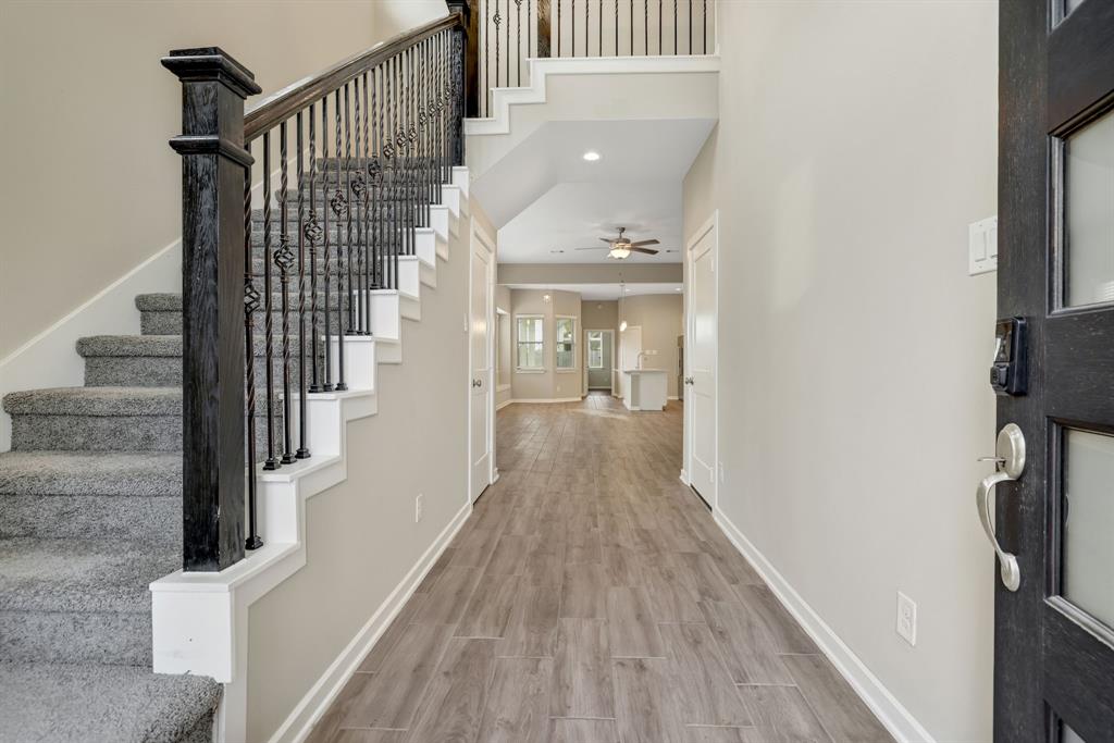 7011 Winterberry Glen Lane
