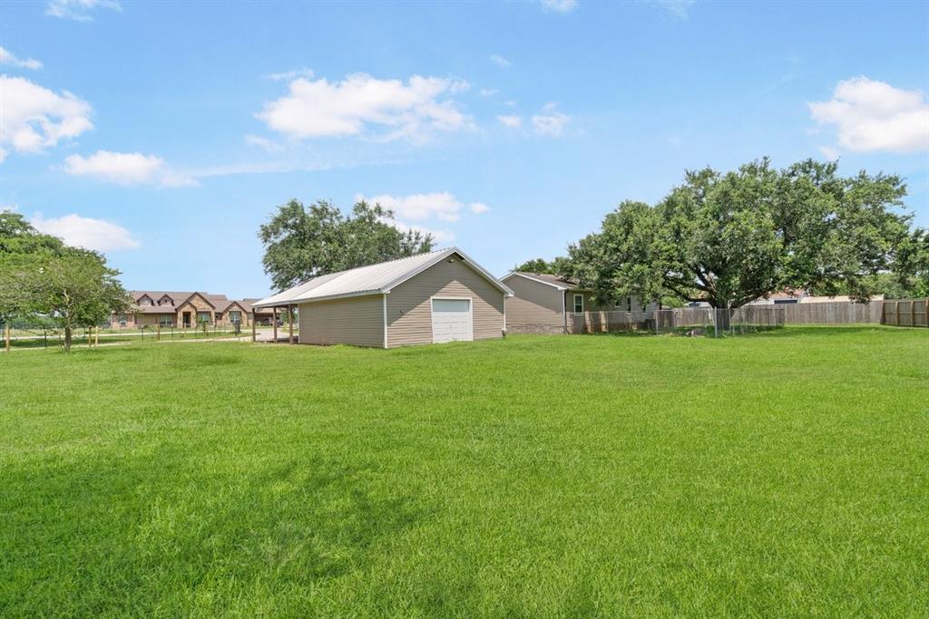 6818 Del Bello Road, Manvel, Texas image 33