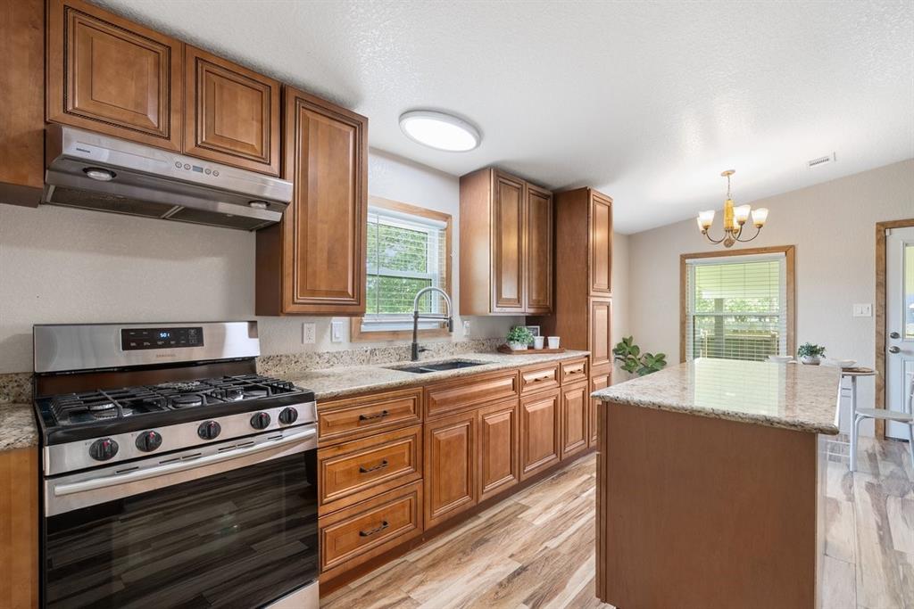 6818 Del Bello Road, Manvel, Texas image 13
