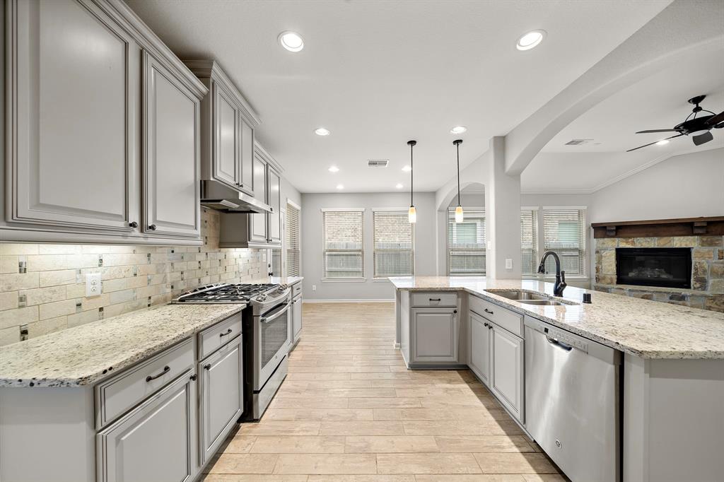 23906 Hartford Springs Trail, Katy, Texas image 12