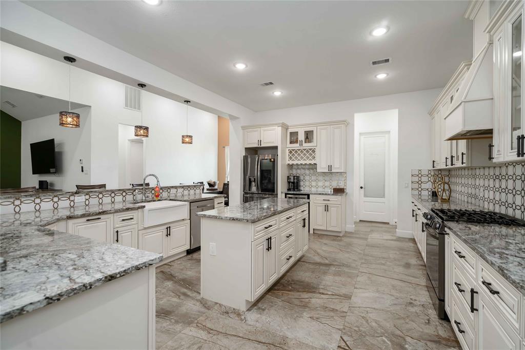 27910 Park Cove Court, Rosharon, Texas image 10