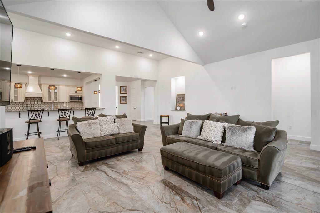 27910 Park Cove Court, Rosharon, Texas image 7