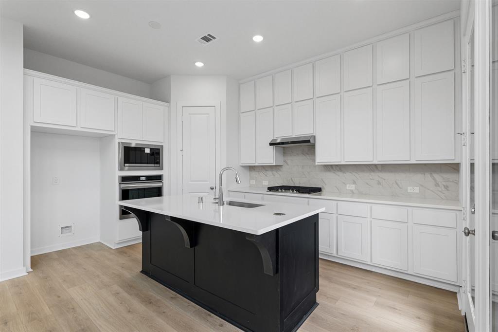 16518 Amber Patina Ln, Cypress, Texas image 3