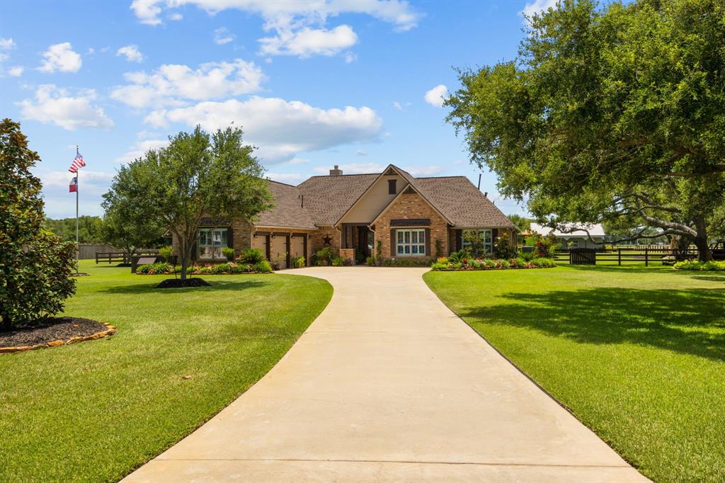 15819 Bayou Oaks Drive