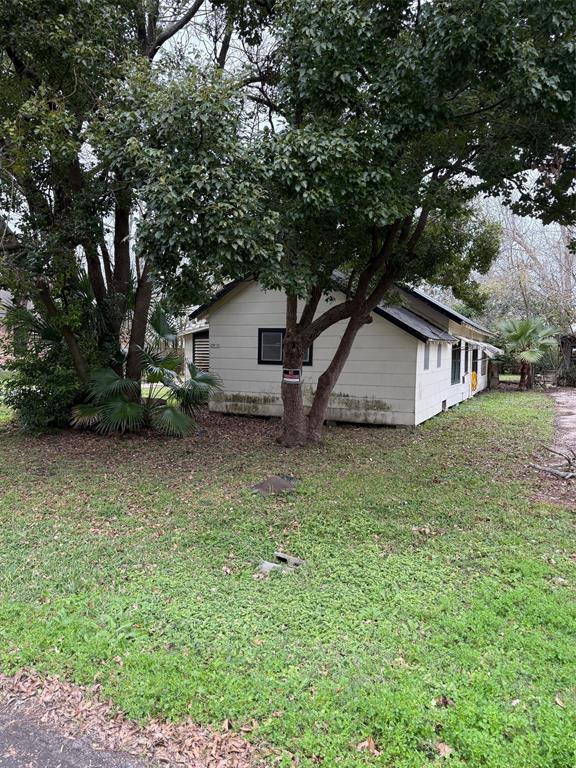 4423 1st Street, Bacliff, Texas image 6