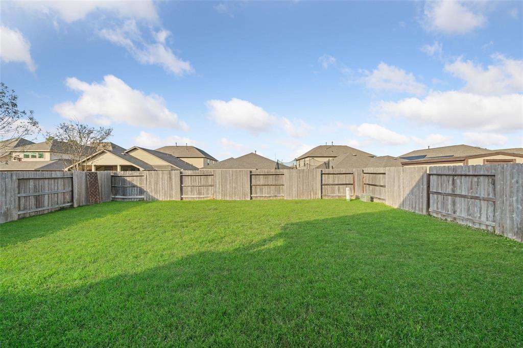 3964 Eagle Nest Lake Lane, Magnolia, Texas image 28