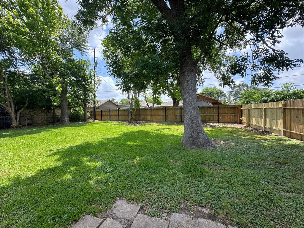 2203 Crosscoach Lane, Katy, Texas image 16