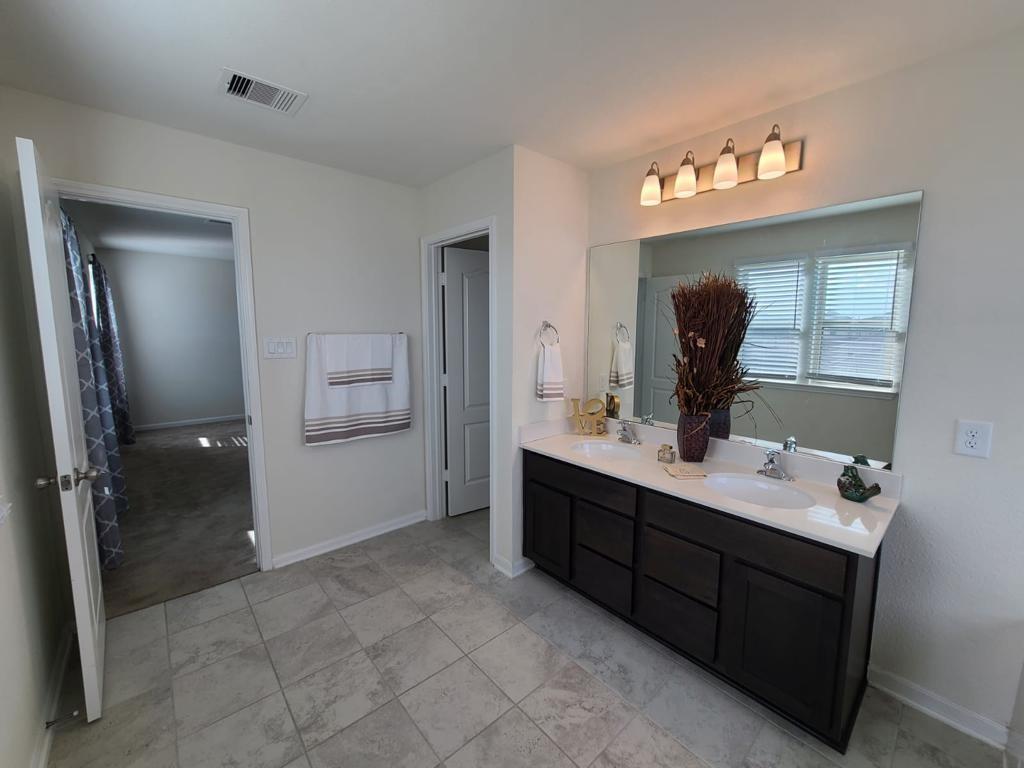 25327 Cheshire Knoll Street, Katy, Texas image 28