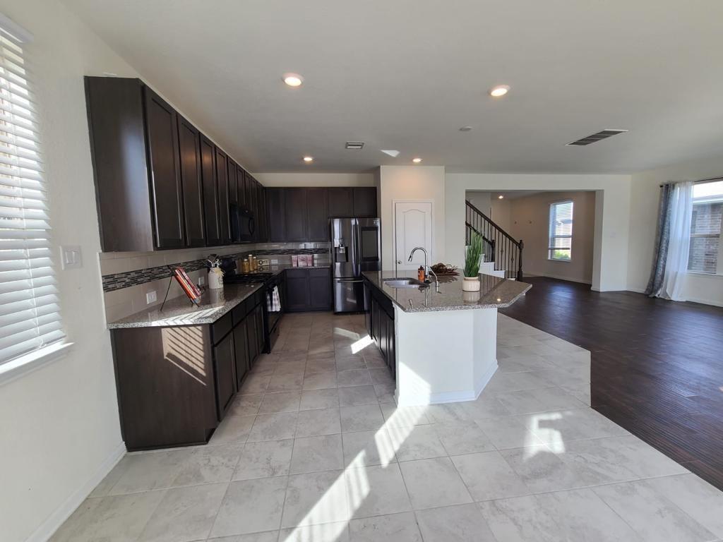25327 Cheshire Knoll Street, Katy, Texas image 15