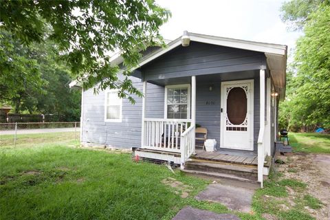 Single Family Residence in Houston TX 8030 Lawler Street.jpg