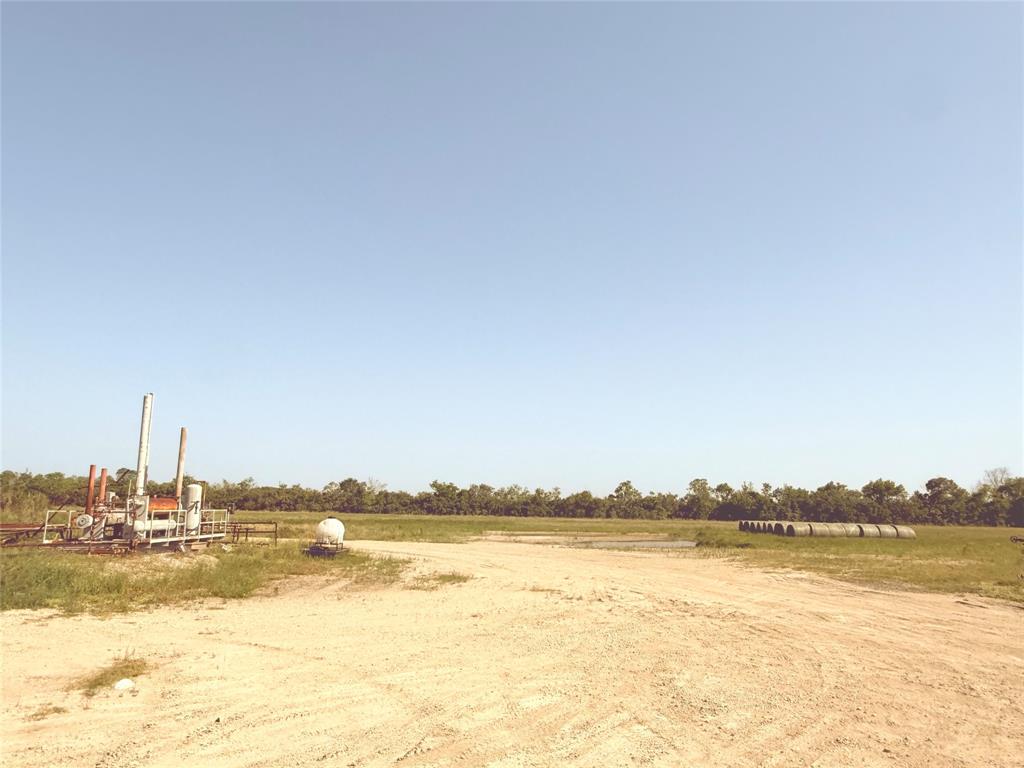 381 Cr-171, Danbury, Texas image 11
