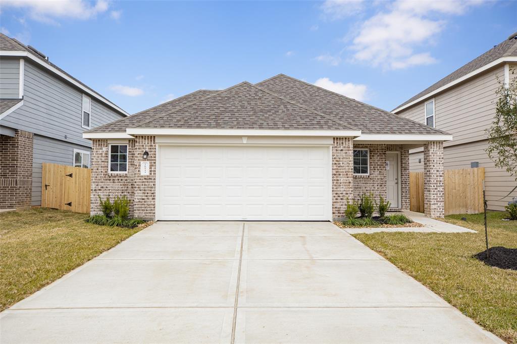 16933 Hazelnut Drive, Conroe, Texas image 13