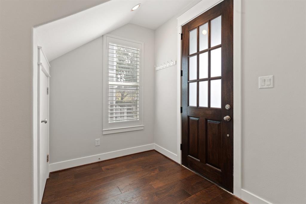 1427 W 23rd Street C
