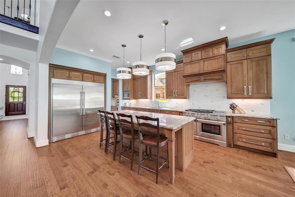 25306 Springwood Lake Drive, Katy, Texas image 14