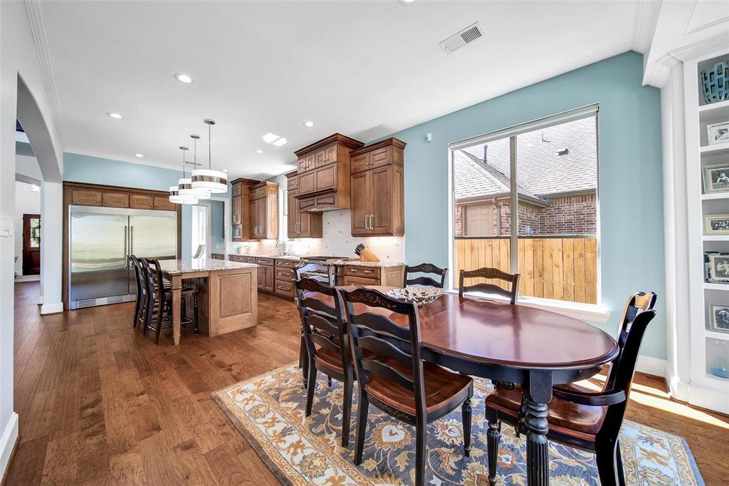 25306 Springwood Lake Drive, Katy, Texas image 21