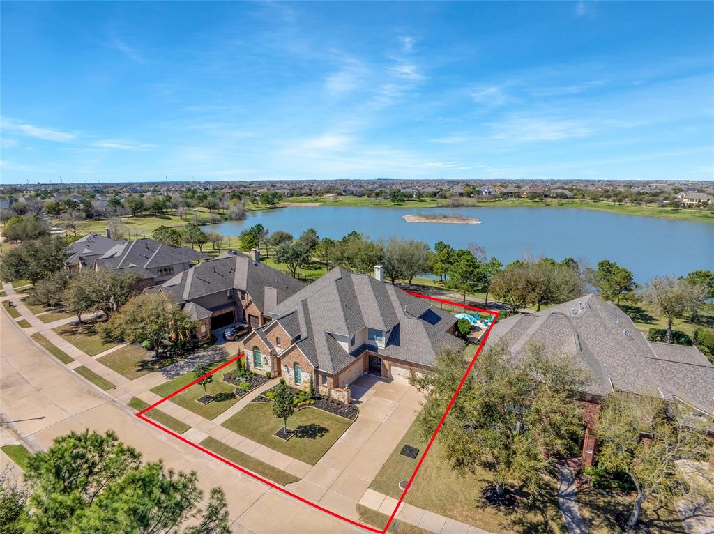 25306 Springwood Lake Drive, Katy, Texas image 2