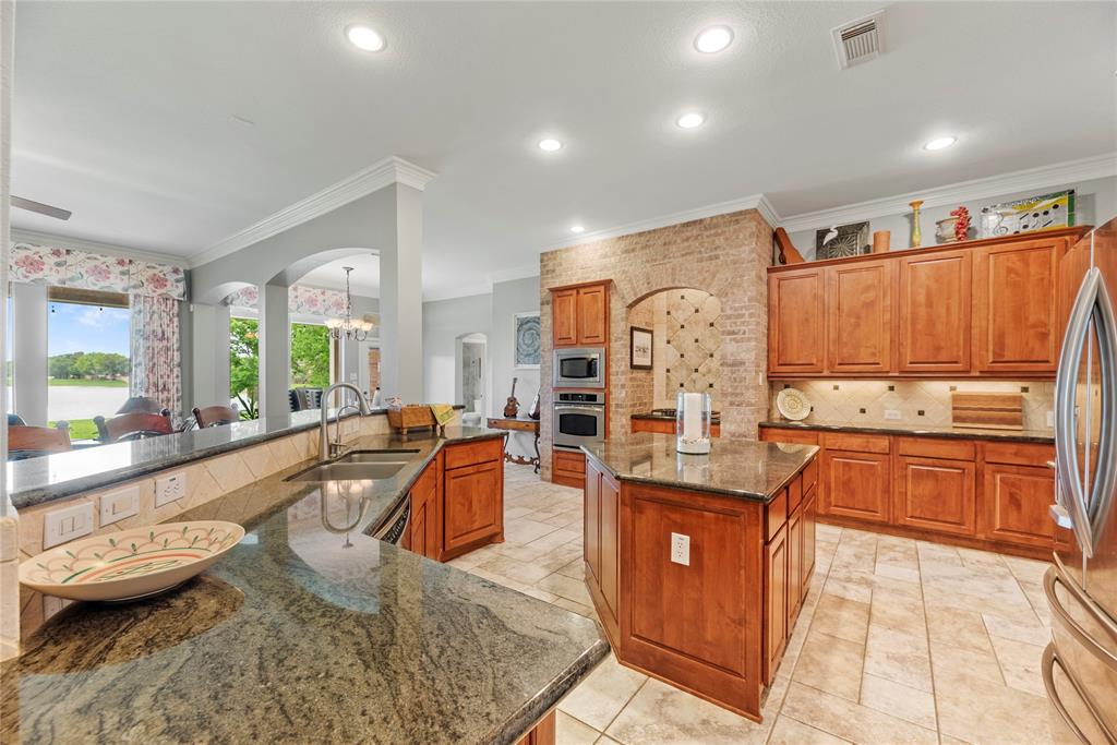 2034 Lake Fountain Drive, Katy, Texas image 13