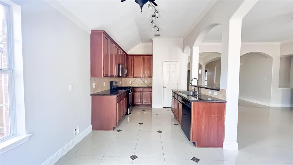 24714 Colonial Maple Drive