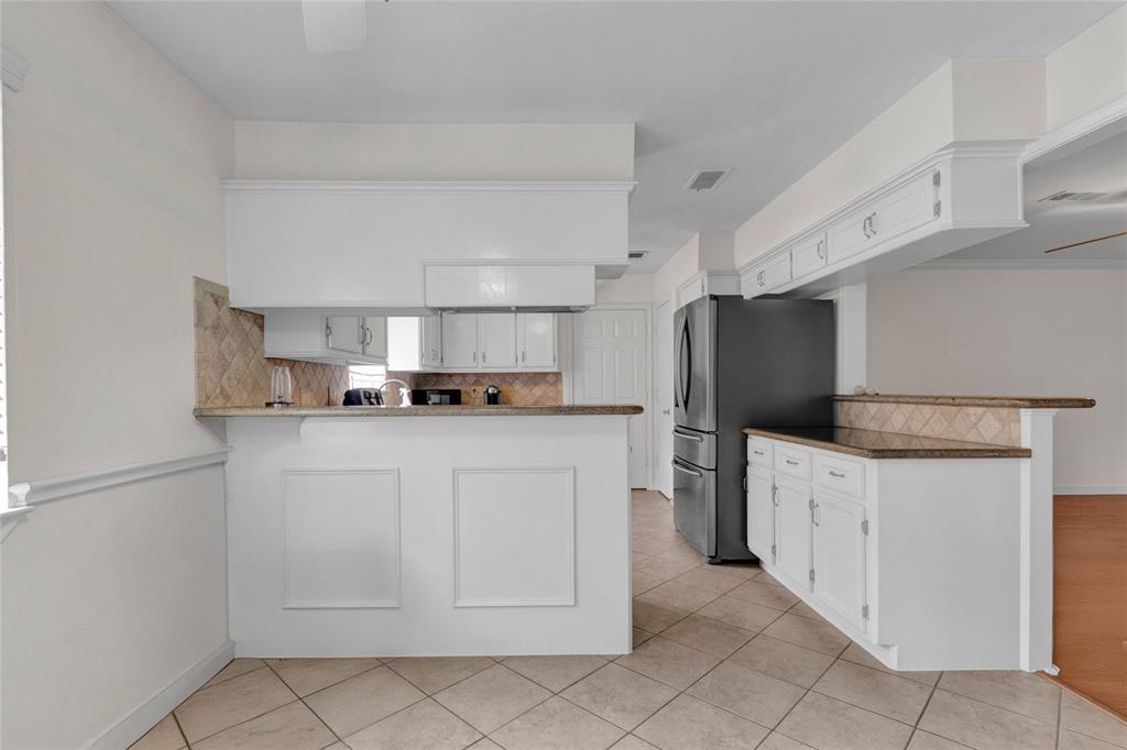 2010 Oceanview Drive, Seabrook, Texas image 9