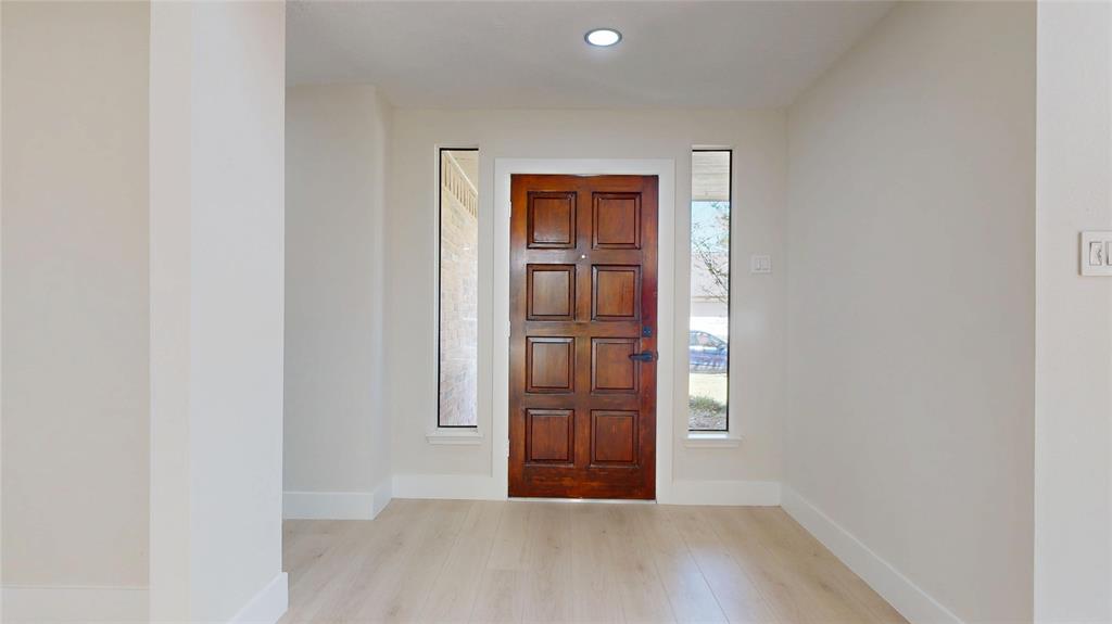 3518 Woodmere Lane