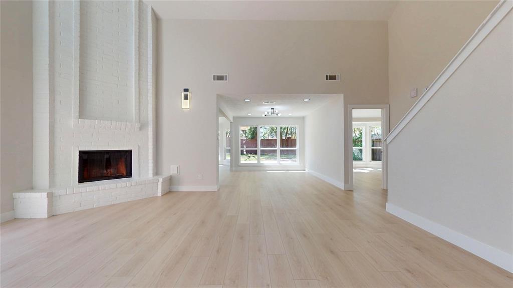 3518 Woodmere Lane