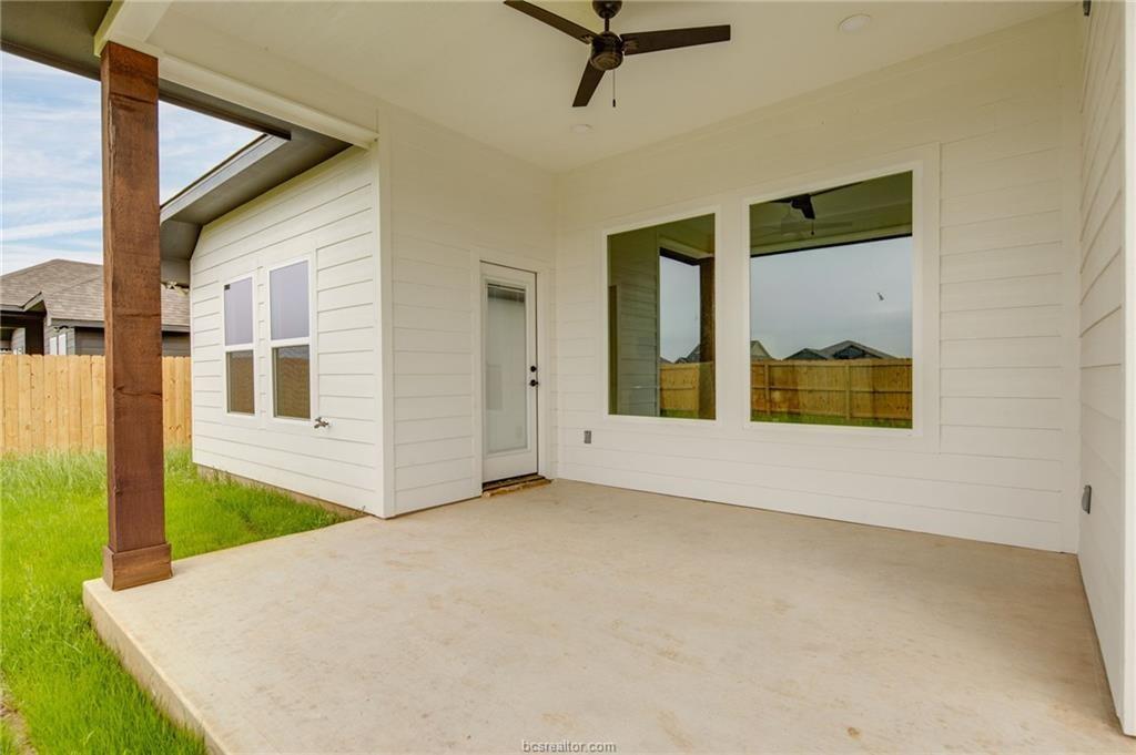 474 Harvest Lake Drive, Snook, Texas image 23