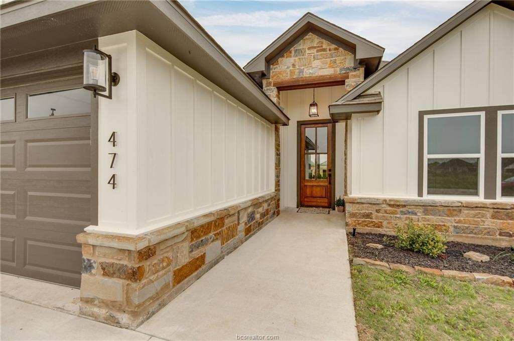 474 Harvest Lake Drive, Snook, Texas image 4