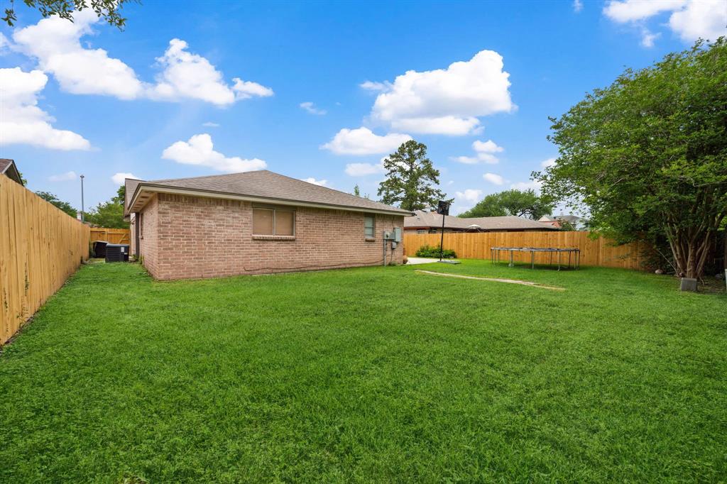 4023 Broken Elm Drive, Spring, Texas image 29
