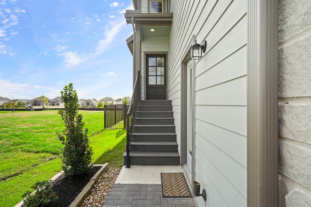 12727 Maravillas Gap Lane, Cypress, Texas image 3