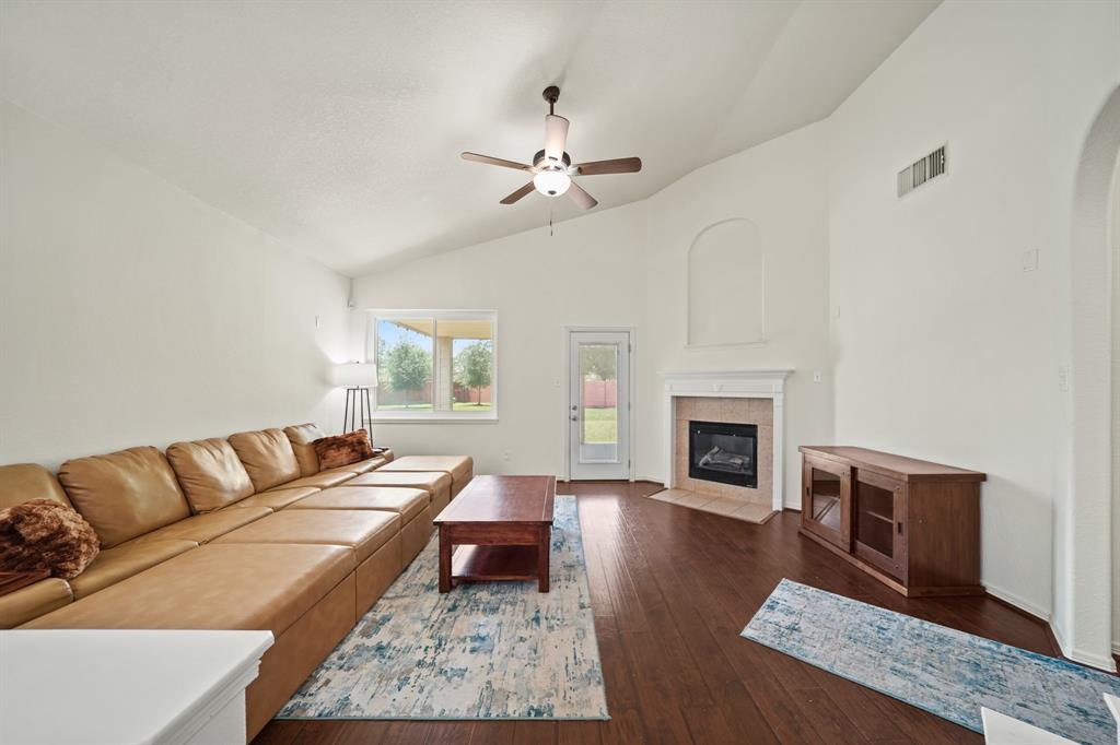 2932 Autumnbrook Lane, Pearland, Texas image 16