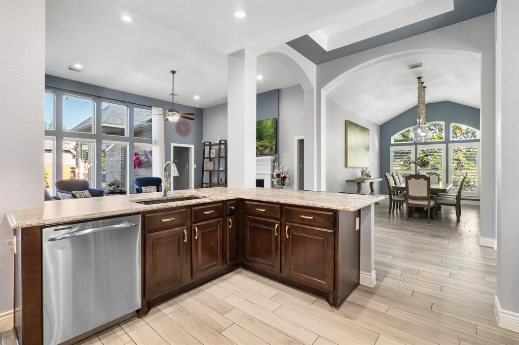 16406 Sawyer Knoll Lane, Houston, Texas image 18