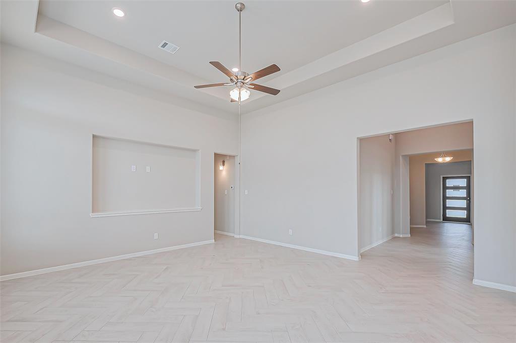1001 Comal Trail, Dayton, Texas image 11