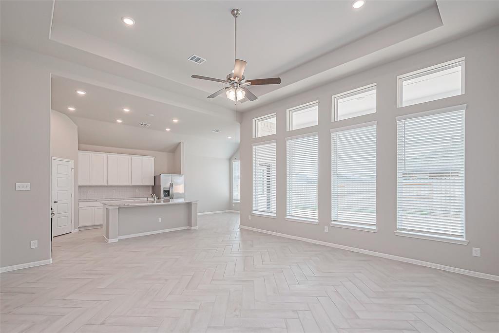 1001 Comal Trail, Dayton, Texas image 13