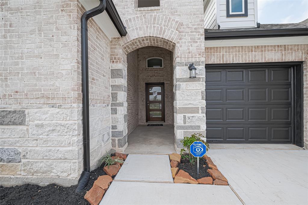 1001 Comal Trail