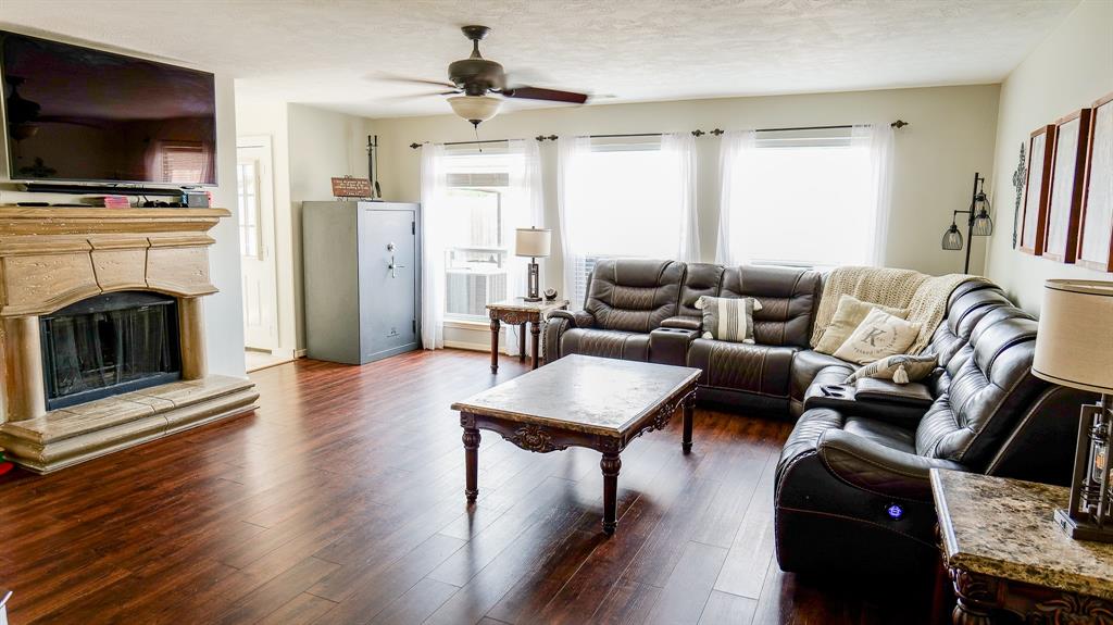 11810 Sardis Lake Drive, Tomball, Texas image 7