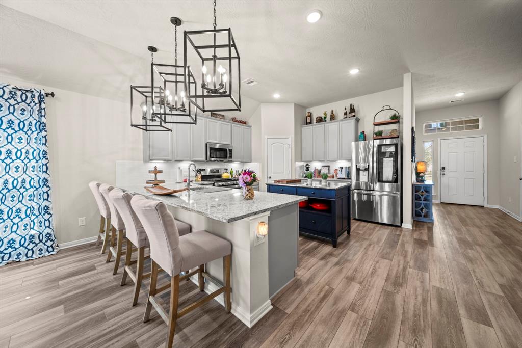 3212 Climbing Gardens Court, Conroe, Texas image 2