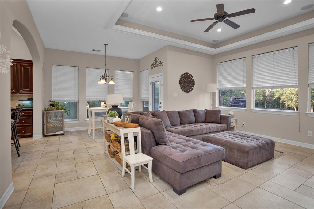 11409 E Zoe Loop Drive, Montgomery, Texas image 12