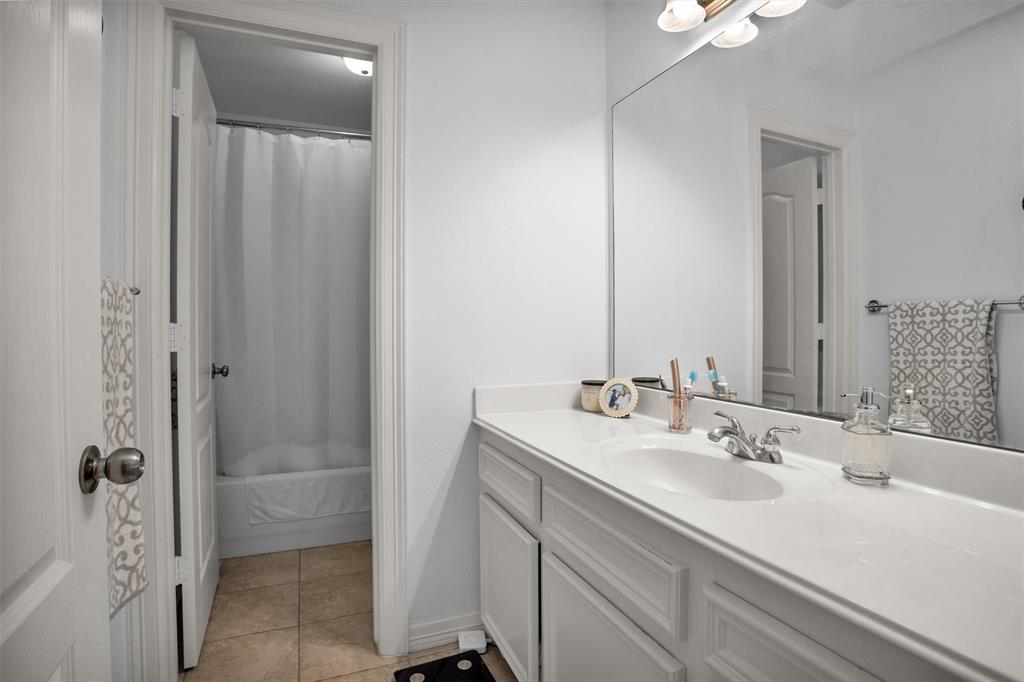 11409 E Zoe Loop Drive, Montgomery, Texas image 31