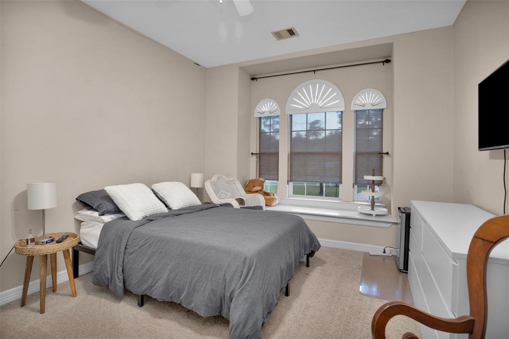11409 E Zoe Loop Drive, Montgomery, Texas image 35