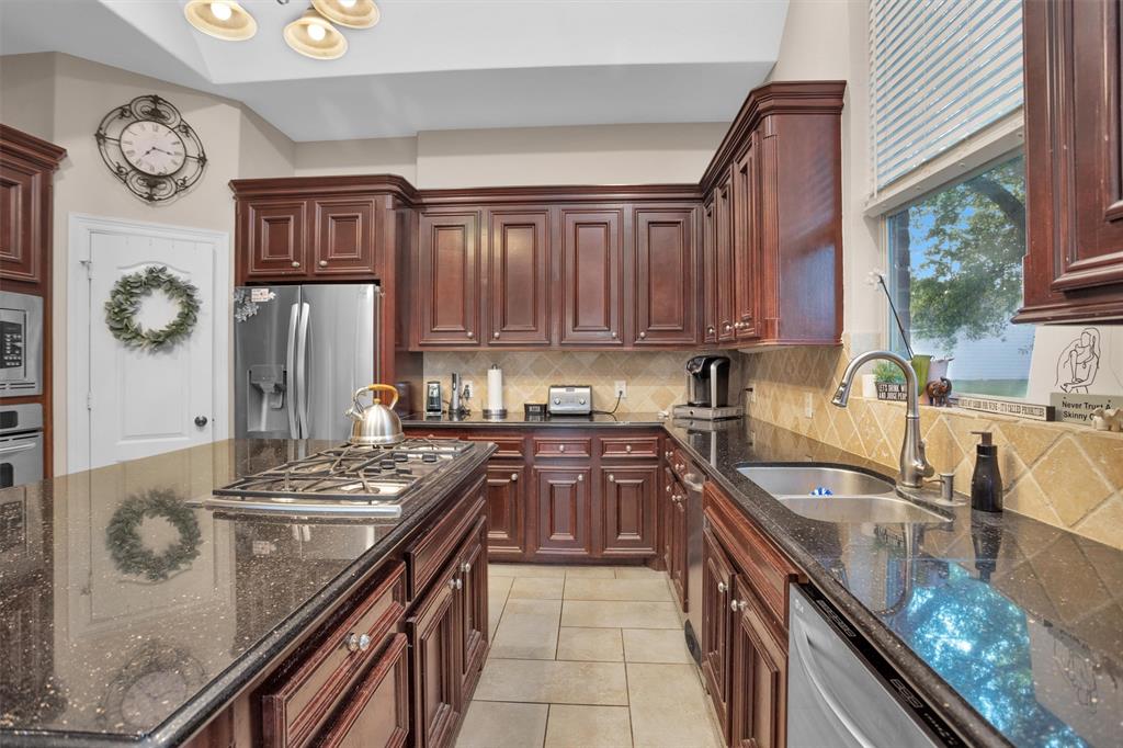 11409 E Zoe Loop Drive, Montgomery, Texas image 18